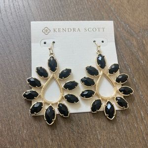 Like New Kendra Scott Nyla earrings